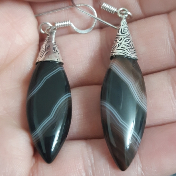 New Banded Black Onyx Silver Earrings. - Picture 3 of 6